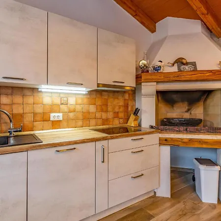 Two-bedroom In Διαμέρισμα
