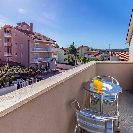 Two-bedroom In * Μεντουλίν